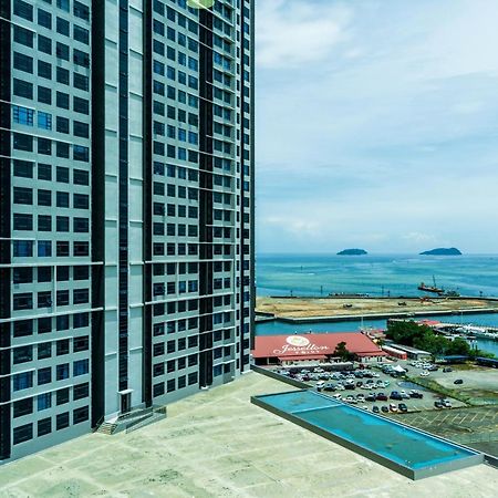 Full Seaview 2R1B Condo For 6Pax In Кота-Кинабалу Экстерьер фото