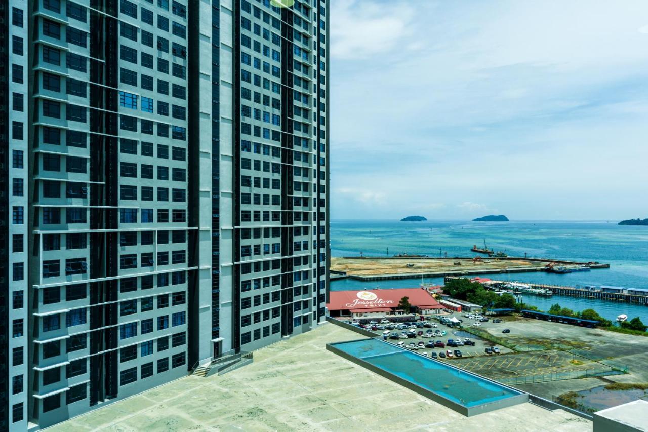 Full Seaview 2R1B Condo For 6Pax In Кота-Кинабалу Экстерьер фото